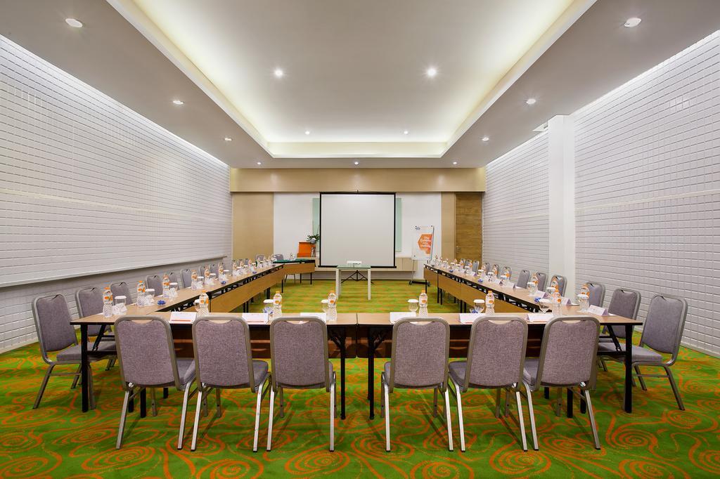 Harris Hotel & Convention Festival Citylink Bandung Esterno foto